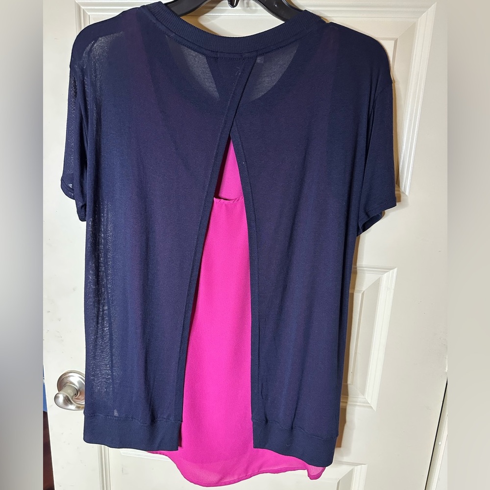Gibson Navy and Pink layered Short Sleeve Tee. Women’s XS
